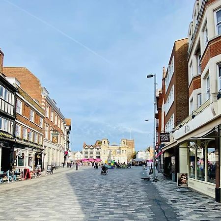 New Studio Flat Overlooking City Centre Kingston upon Thames  Ngoại thất bức ảnh